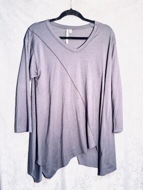 Comfy USA Asymmetrical tunic top
